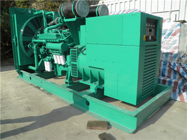 宜兴发电车出租-柴油发电机散热器怎样散热