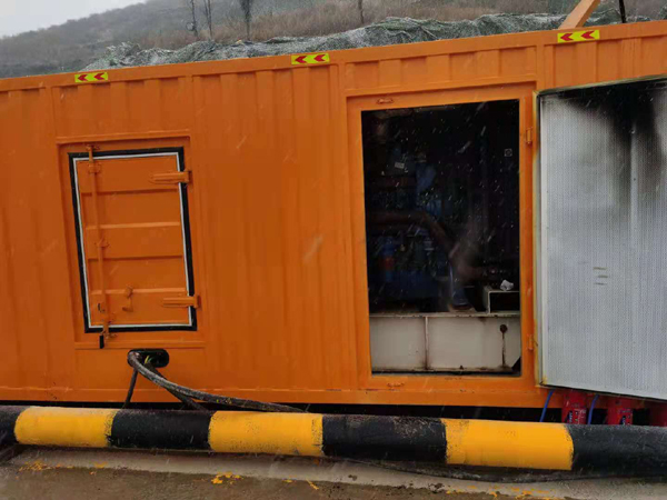 宜兴发电车出租-应急柴油发电机组选什么样的比较好？