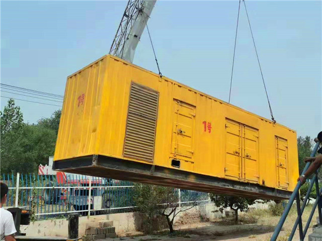 宜兴300KW柴油发电机组油耗是多少？