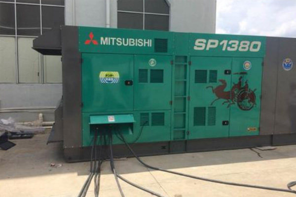 宜兴为什么有些柴油发电机组的输出电压可以调节？